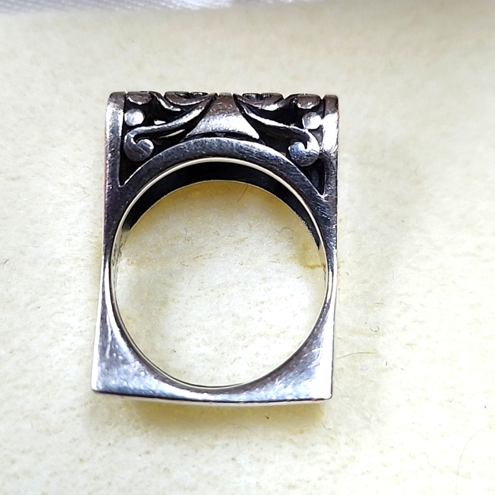 Handmade silver square ring - Picture 3 of 5